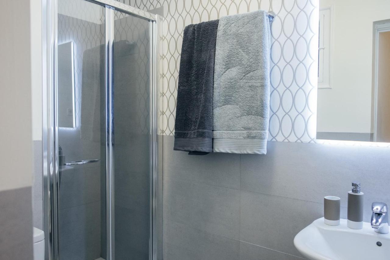300 négyzetméteres, 5 hálószobás Apartman 4 fürdőszobával Salamanca területén Madrid Kültér fotó