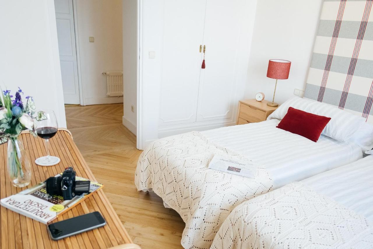300 négyzetméteres, 5 hálószobás Apartman 4 fürdőszobával Salamanca területén Madrid Kültér fotó